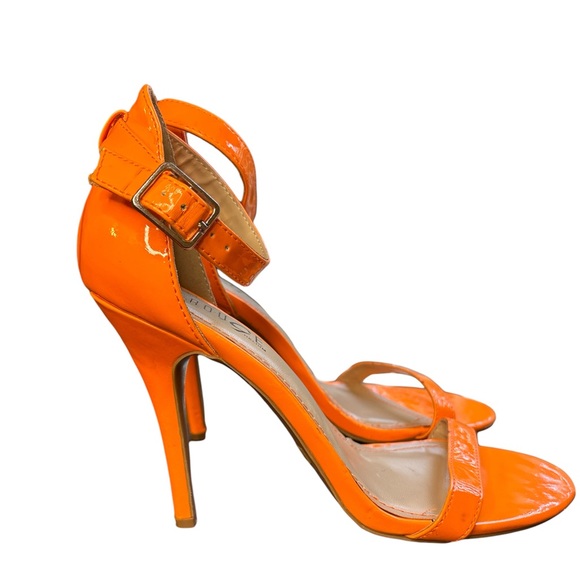 Neon Orange Heels Size 8 1/2 - Picture 3 of 11
